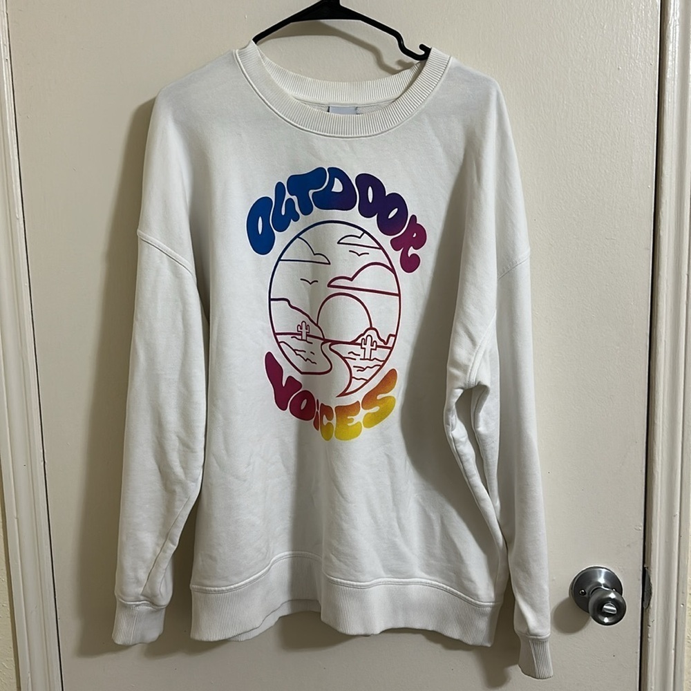 Outdoor Voices White Crewneck Pullover‎ Medium